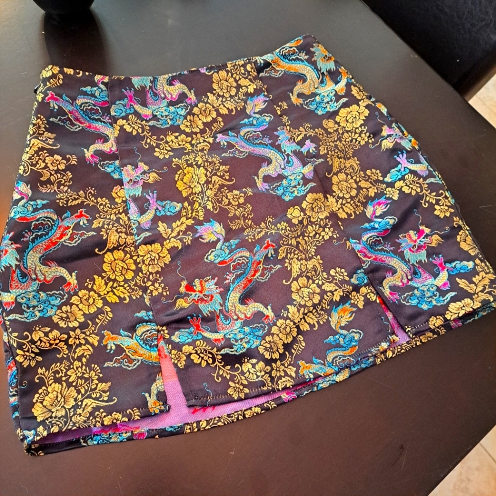 Short Dragon Skirt